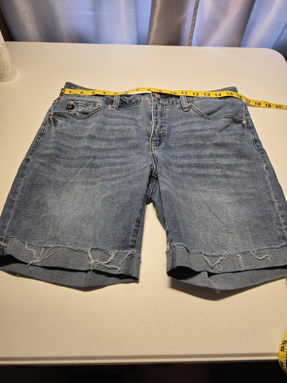Seven7 Light Blue Denim Shorts with Contrast Stitching Size 6